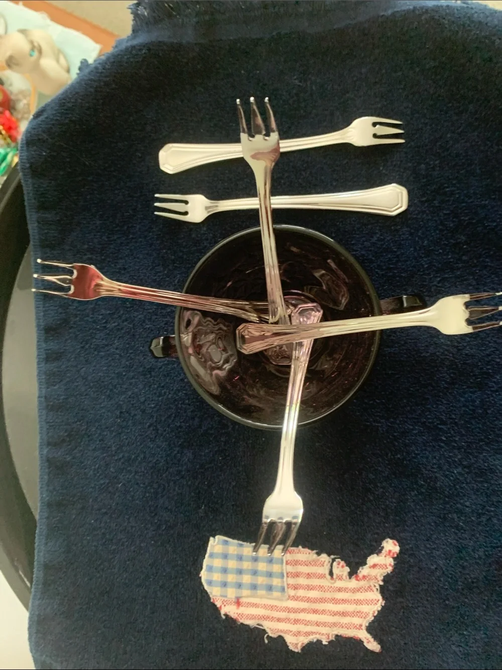 Oneida Lido pattern 6 Appetizer Forks NWOT